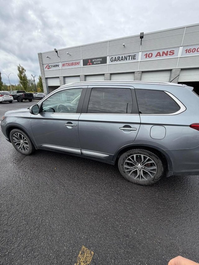 Mitsubishi Outlander GT 4x4 7 Passagers Jamais Accidenté Toit Ouvrant 2016-2