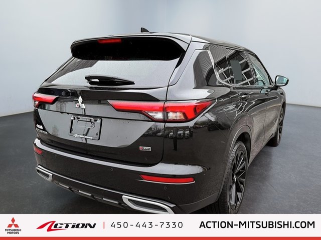 2023 Mitsubishi Outlander NOIR S-AWC Toit Pano Cuir Bancs Chauffants Boss-4