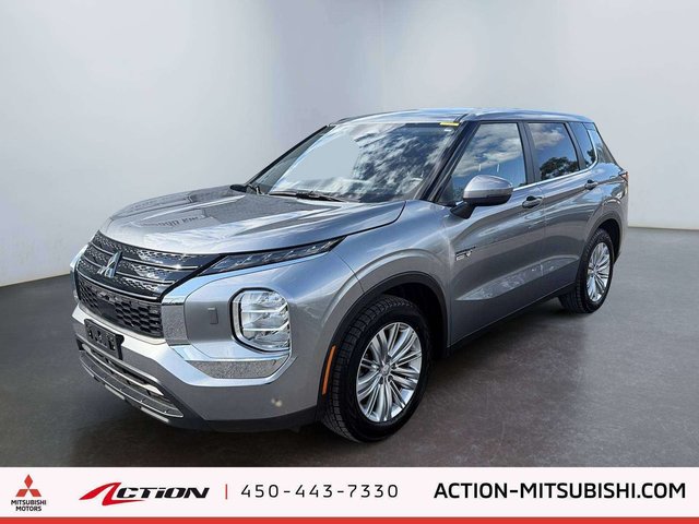 2023 Mitsubishi Outlander ES-0