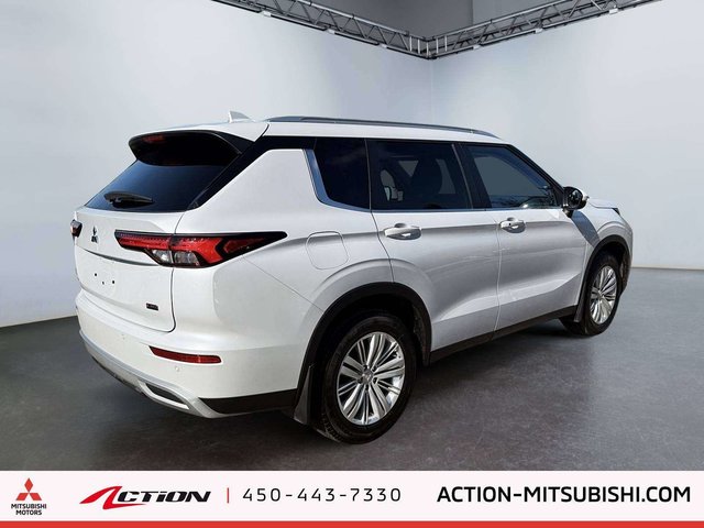 2024 Mitsubishi Outlander SE-4