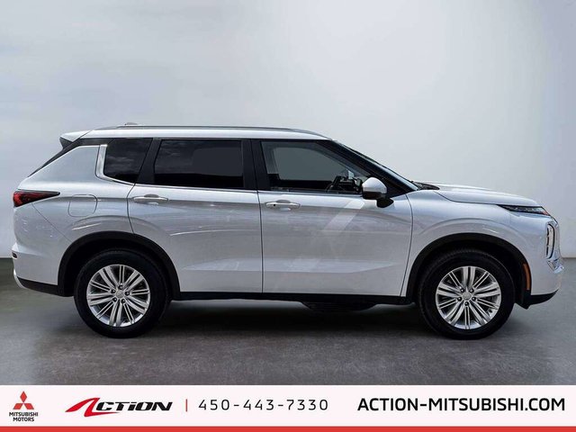 2024 Mitsubishi Outlander SE Toit Pano Mags Carplay Android Auto-5
