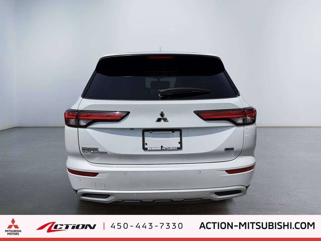 2024 Mitsubishi Outlander SE-3