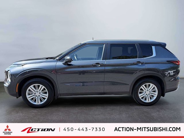 2024 Mitsubishi Outlander LE-1