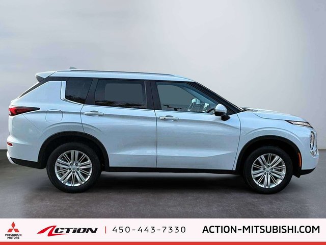 Mitsubishi Outlander LE AWC Jamais Accidenté 1 Proprio Volant Chauffant 2024-5