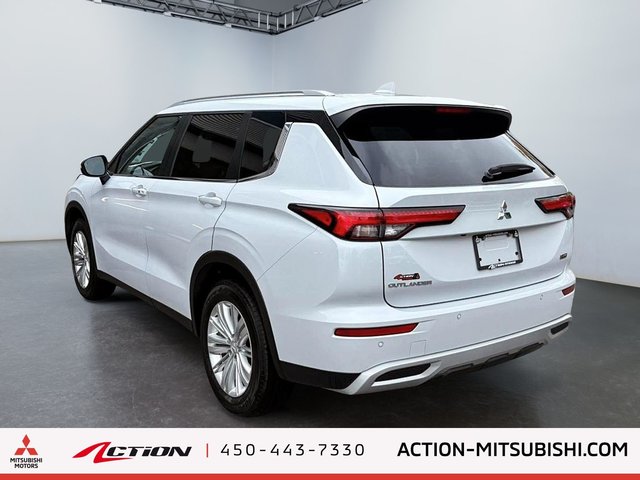 Mitsubishi Outlander SE Toit Pano Apple Carplay/Android Jante 18 Camér 2024-2