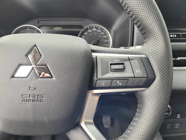 2026 Mitsubishi Outlander ES S-AWC-3