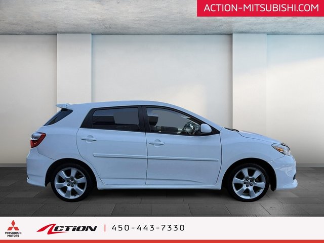 Toyota Matrix MANUEL  AIR CLIMATISÉ . RADIO (AM+FM+CD) 2011-3