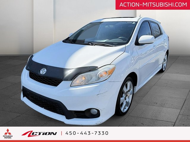 Toyota Matrix MANUEL  AIR CLIMATISÉ . RADIO (AM+FM+CD) 2011-0