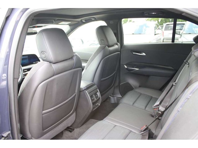2024 Cadillac XT4 Sport-7