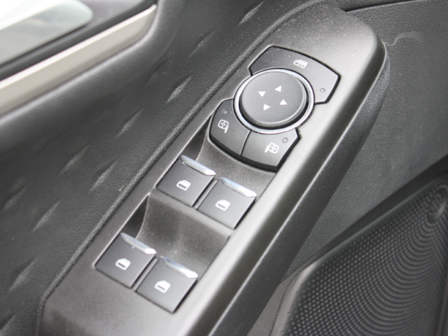 2020 Ford Escape SE-6