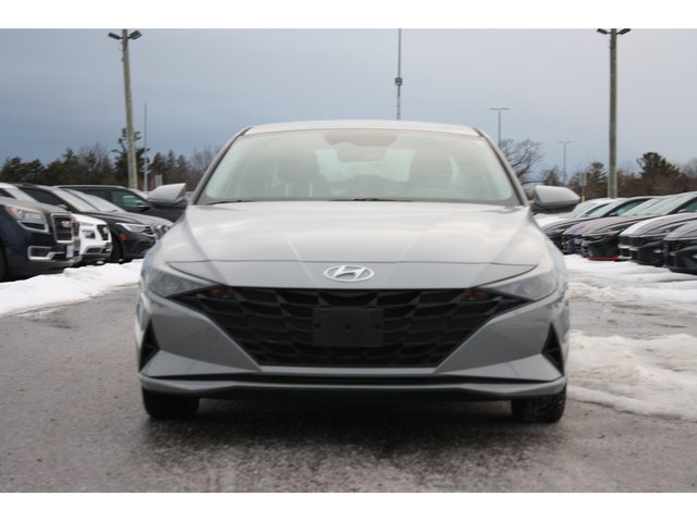 2022 Hyundai Elantra Essential-2