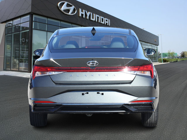 2023 Hyundai Elantra Luxury-5