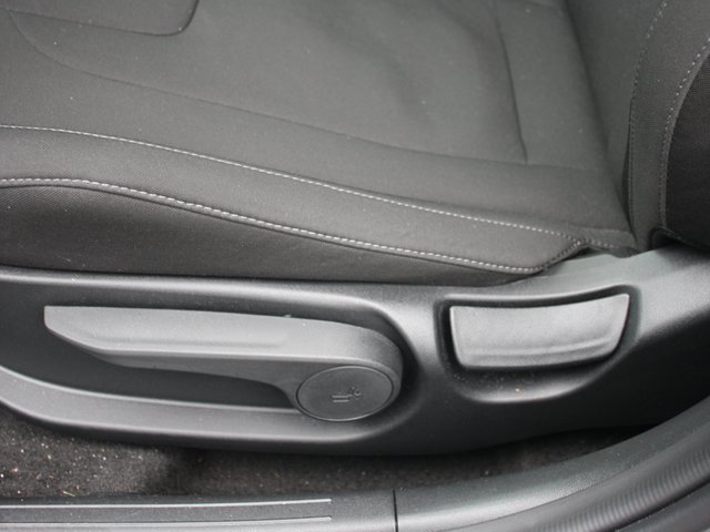 2025 Hyundai Elantra Preferred with Tech Pkg-7