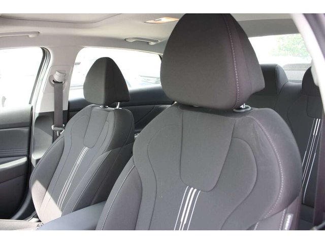 2026 Hyundai Elantra Preferred-7