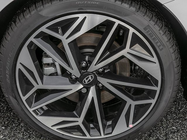 2025 Hyundai IONIQ 6 Preferred AWD Long Range with Ultimate Package-7