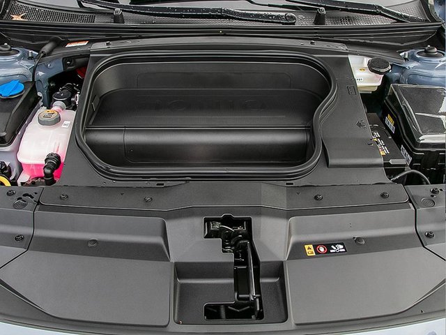 2025 Hyundai IONIQ 6 Preferred AWD Long Range with Ultimate Package-5