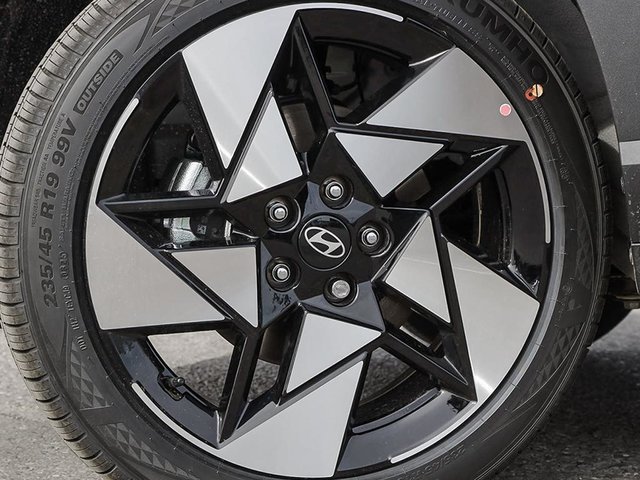 2025 Hyundai KONA Preferred Sport-7