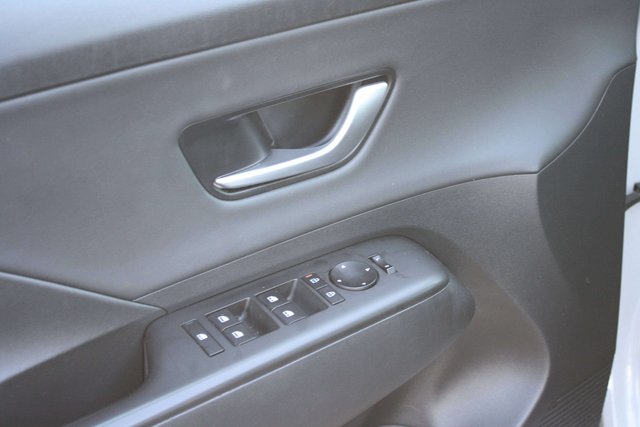 2025 Hyundai Kona 2.0L Preferred-7