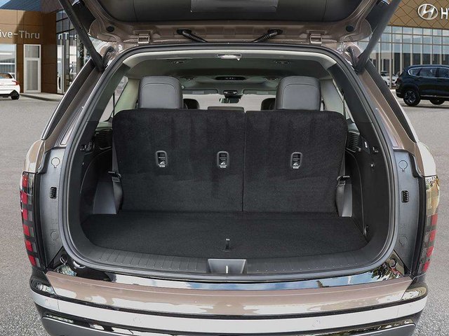 2026 Hyundai Palisade Hybrid Luxury 7 Passenger-6