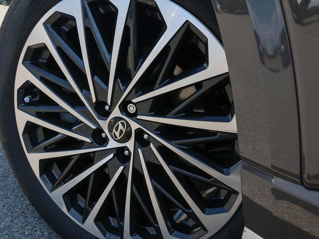 2026 Hyundai Palisade Ultimate Calligraphy 7 Passenger-7