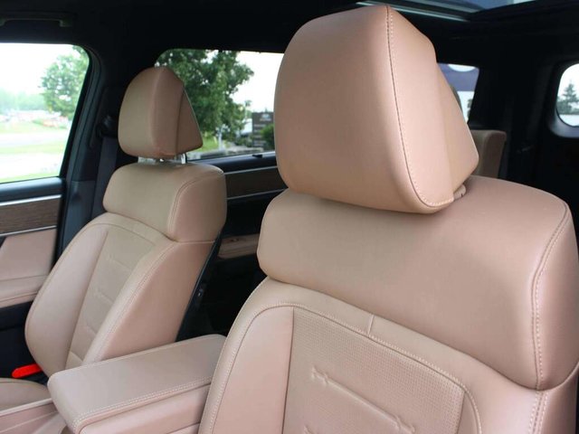 2025 Hyundai Santa Fe Luxury-6