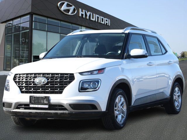 2022 Hyundai Venue Preferred-0