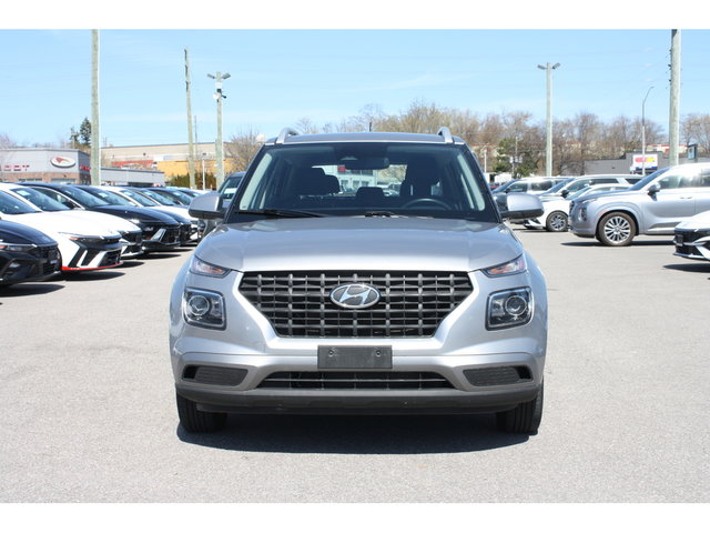 2023 Hyundai Venue Preferred-1