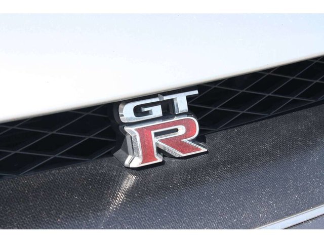 2010 Nissan GT-R Base-7