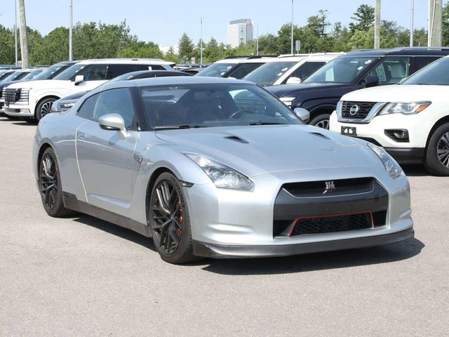 2010 Nissan GT-R Base-2