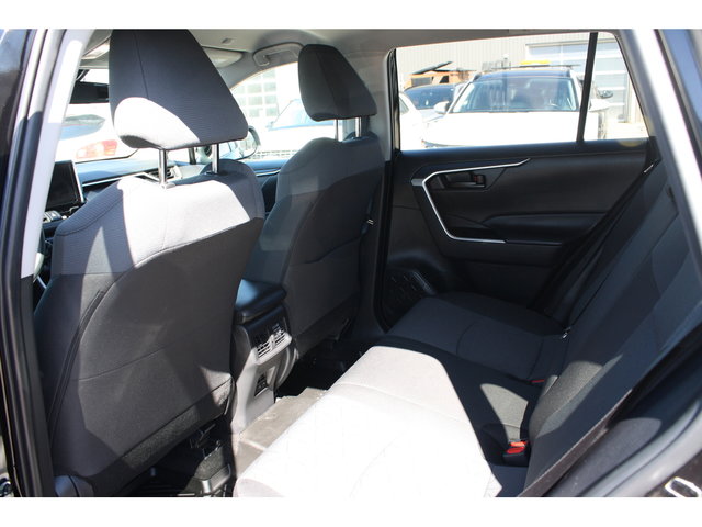 2025 Toyota RAV4 LE-7