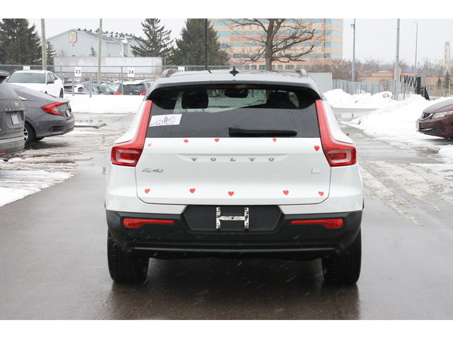 2024 Volvo XC40 Recharge Pure Electric Core-5