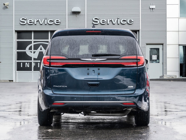 2023 Chrysler Pacifica Touring-L-5