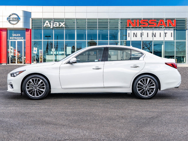 2023 Infiniti Q50 LUXE-2
