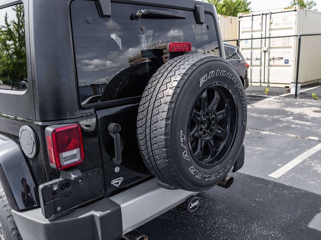 2014 Jeep Wrangler Sahara-7