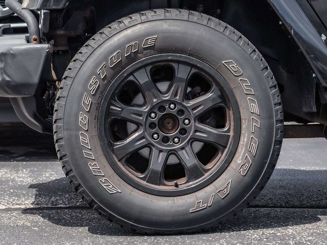 2014 Jeep Wrangler Sahara-3