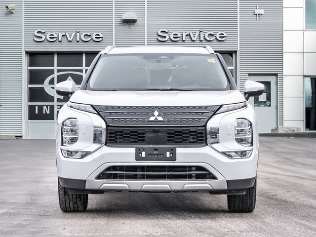 2024 Mitsubishi Outlander SE-1