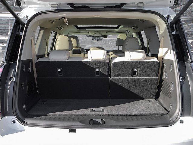 2026 Nissan Armada Platinum Reserve-6