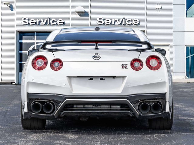 2017 Nissan GT-R Track Edition-5