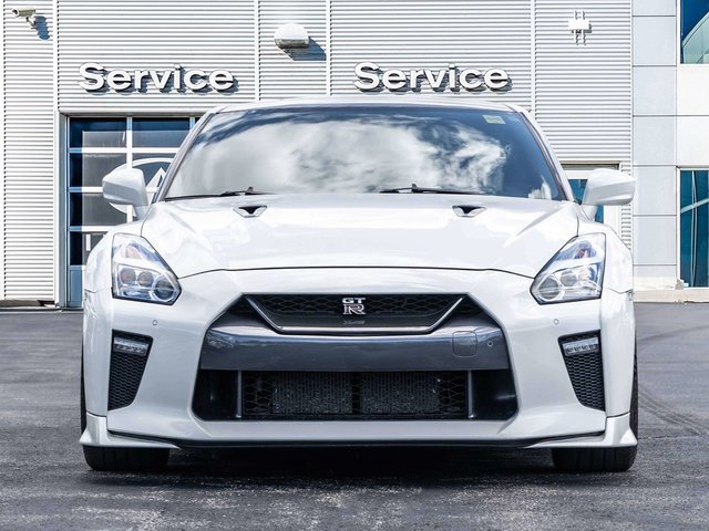 2017 Nissan GT-R Track Edition-1