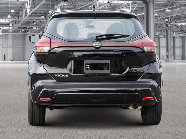 2025 Nissan Kicks Play SV-4