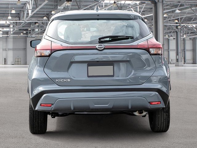 2025 Nissan Kicks Play S-4