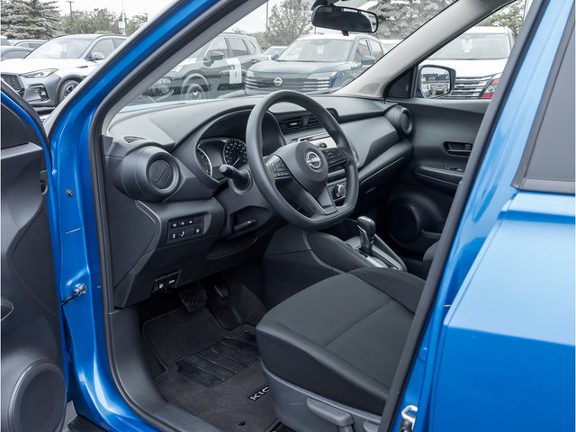 2023 Nissan Kicks S-6