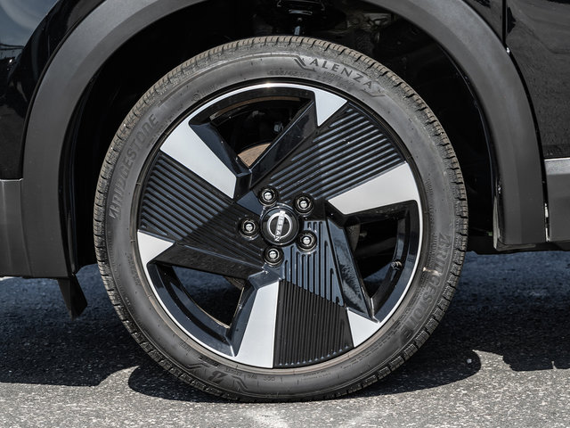 2025 Nissan Kicks SR-3