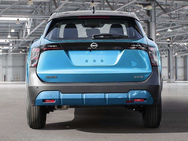 2026 Nissan Kicks SV Premium AWD-4