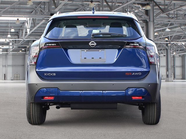 2026 Nissan Kicks SR AWD-4