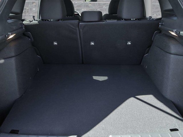 2026 Nissan Kicks SV Premium AWD-6
