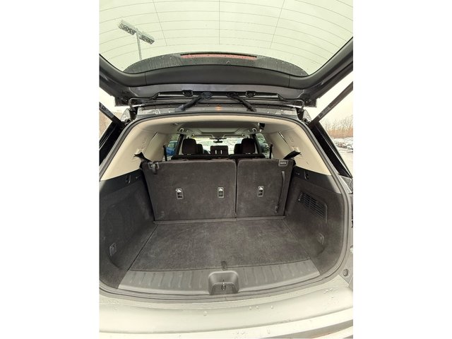 2024 Nissan Pathfinder SV-6