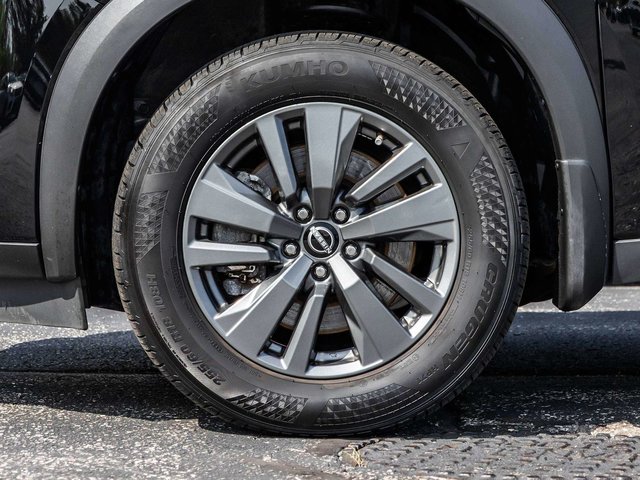 2024 Nissan Pathfinder SV-3