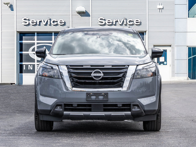 2025 Nissan Pathfinder Platinum-1