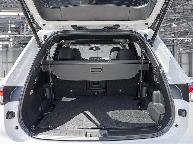 2026 Nissan Rogue Plug-in Hybrid Platinum-6